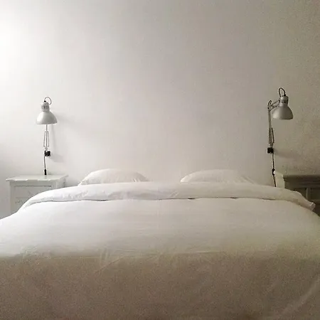 Castanea, 7 Minutes From Naousa Feriehus *